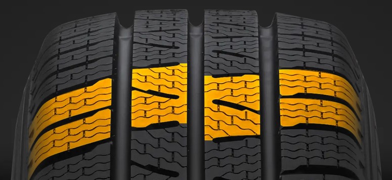 Pirelli Carrier winter disegno del battistrada e mescola innovativi